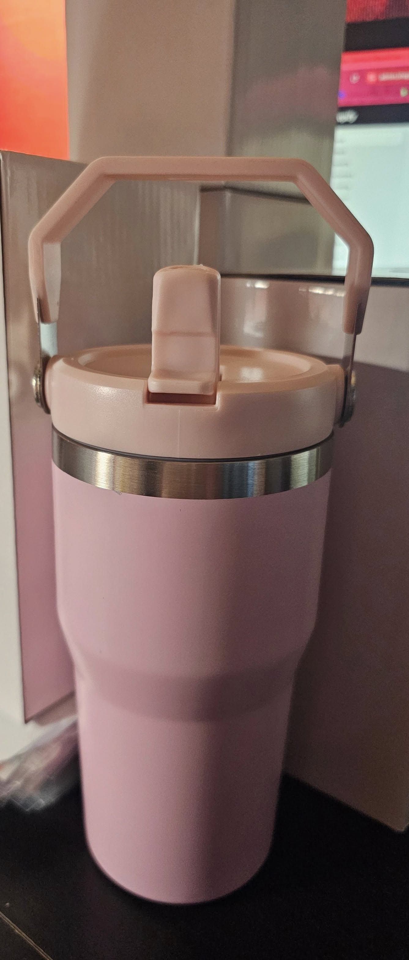 Handle on top of cup